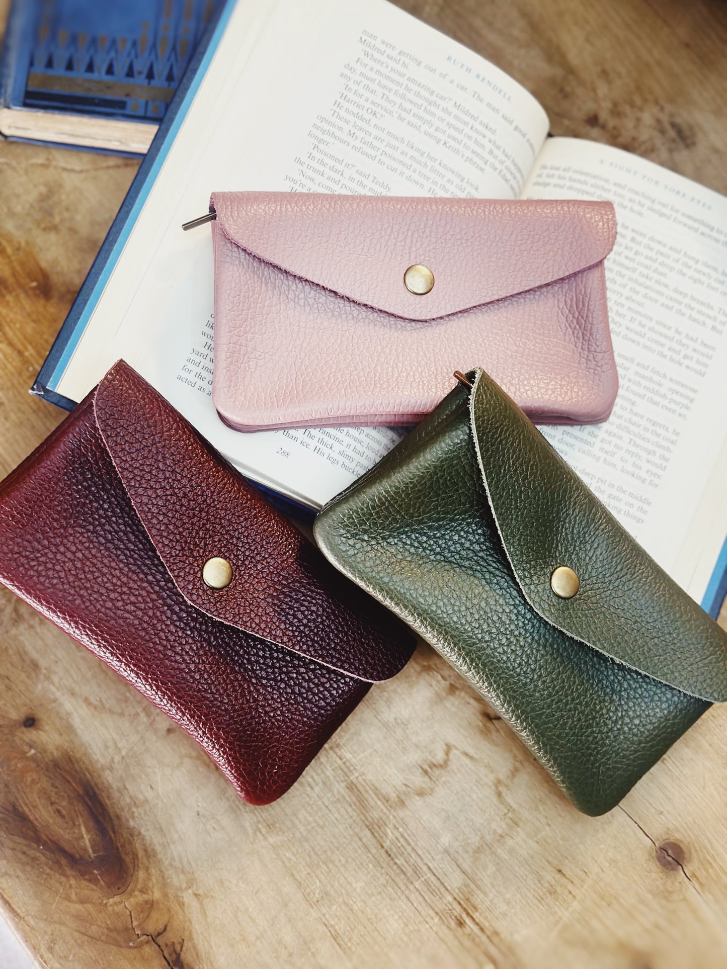 Leather snap purse