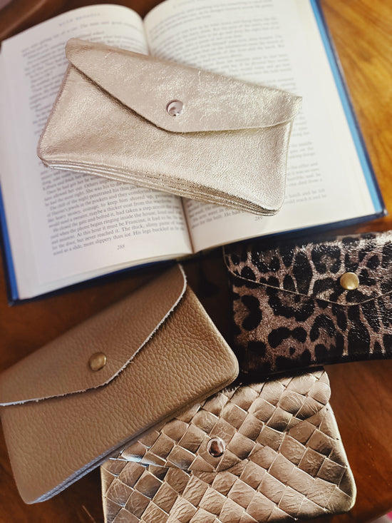 Leather snap purse