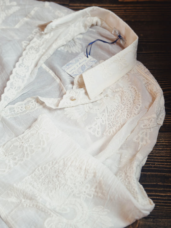 Appliqué Cream Shirt